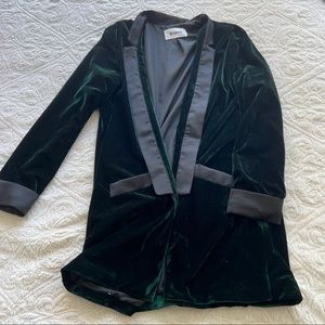 BB DAKOTA • emerald green velvet boyfriend tuxedo blazer
